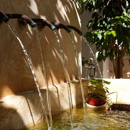 Art Boutique Chamarel ホテル 3*