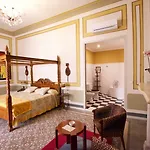 Art Boutique Chamarel Hotel Denia