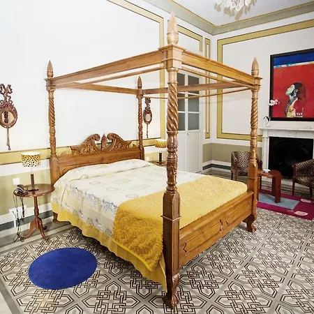 Art Boutique Chamarel Дения